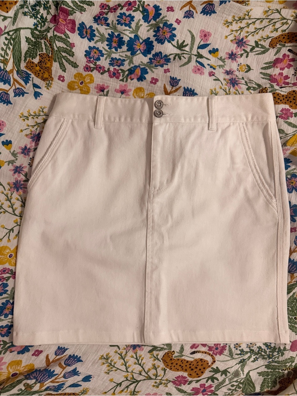 Lauren RALPH LAUREN  White Cotton -Mini Skirt with Front Pockets